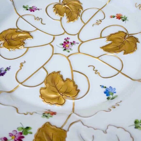 Stunning Antique von Schierholz Gold Gilded Leaves Relief Molded Porcelain Bowl - Picture 7 of 13